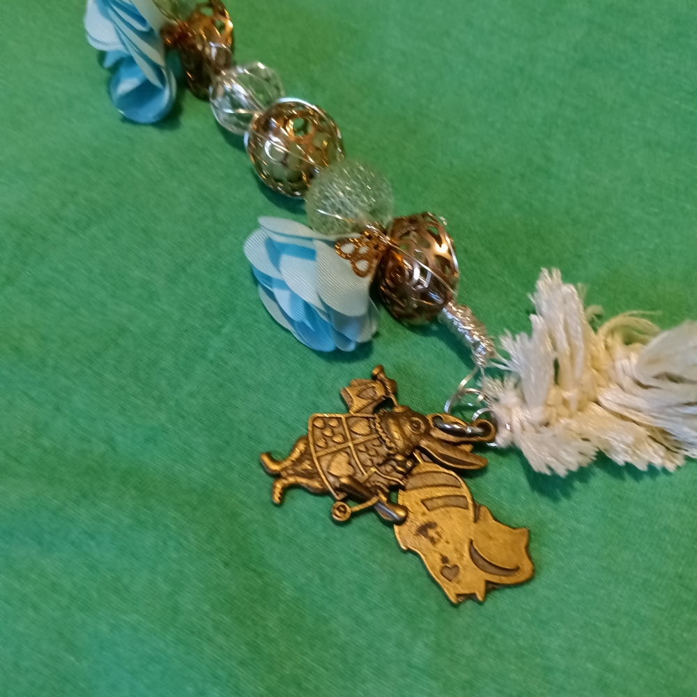 Alice In Wonderland Inspired Featuring Rabbit And Cheater Cat Smoking Clip .